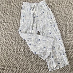 Splendid Wide Leg Blue and White Patterned Pants with Pockets